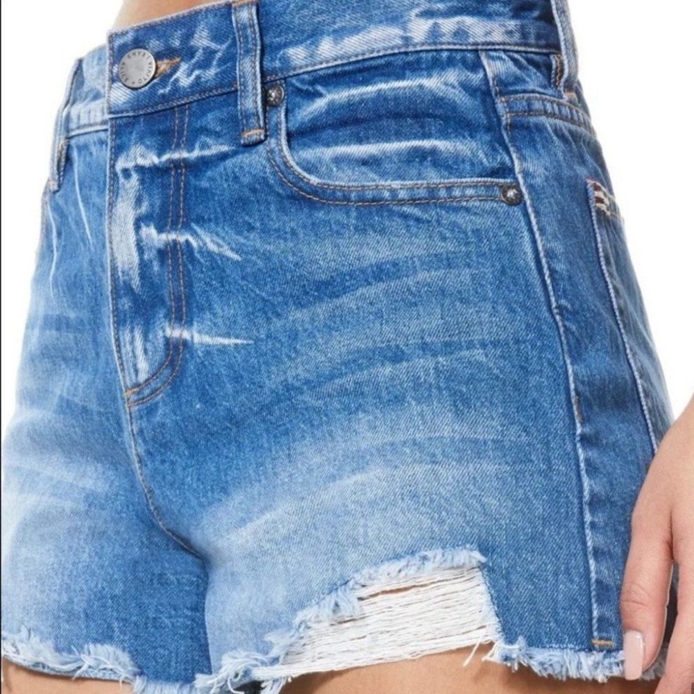 Alice + Olivia High Rise Amazing Denim Shorts Medium Wash Size 30